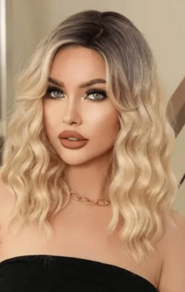 Blonde ondulée 