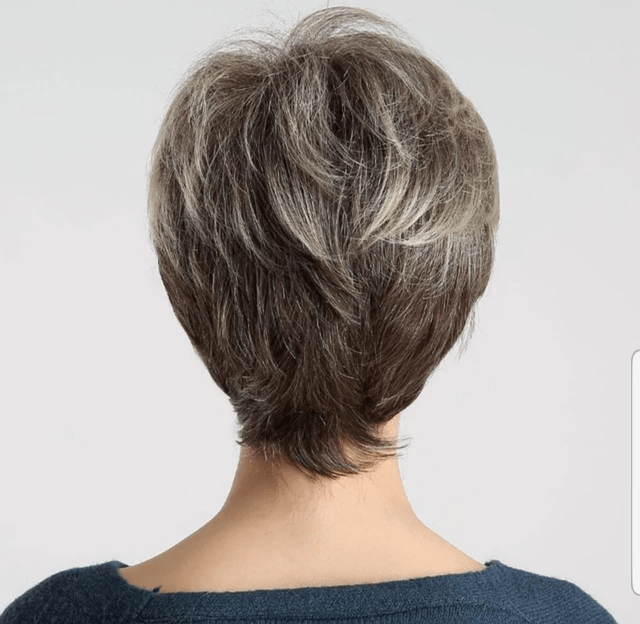 Perruque courte blonde mèches